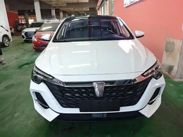 Roewe i6 MAX EV — Фото автомобиля 2