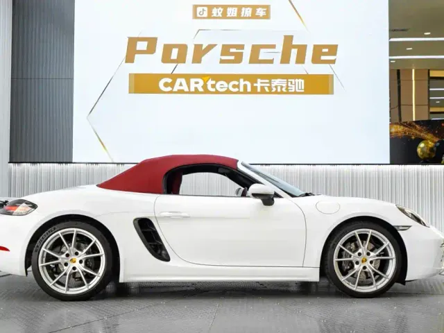 Porsche 718 — Фото автомобиля 11
