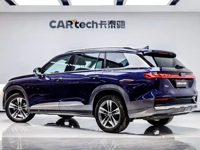 Audi Audi Q6 2023 45 TFSI quattro Uniform Cloud Yulin Package — Фото автомобиля 4