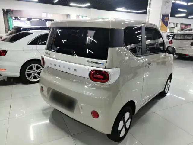 Wuling Hongguang Mini EV — Фото автомобиля 6