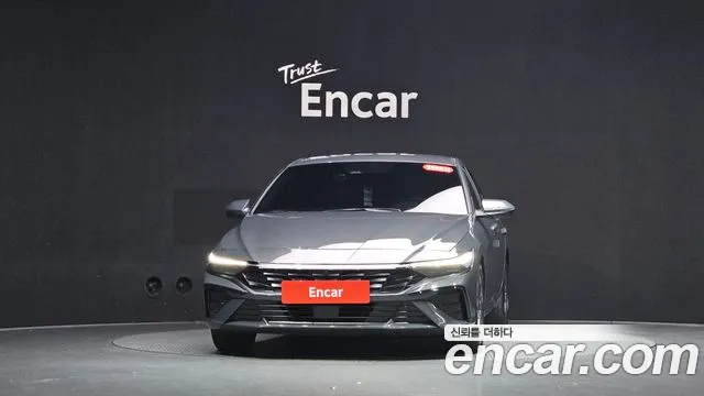 Hyundai Avante CN7 — Фото автомобиля 3