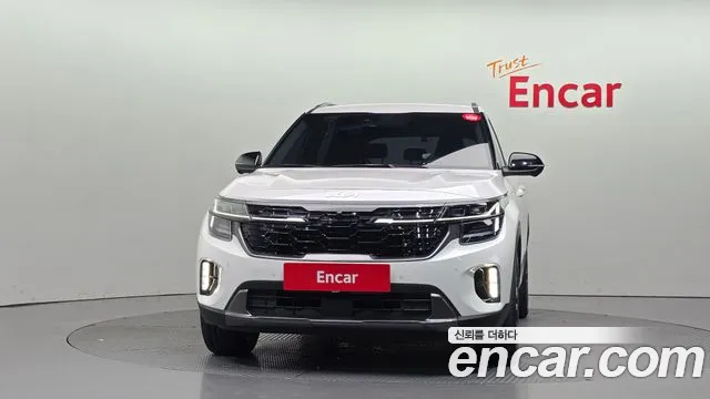 Kia Seltos Новый Seltos Бензин 2.0 4WD — Фото автомобиля 3