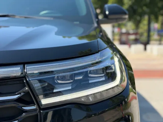 Ford Explorer — Фото автомобиля 25