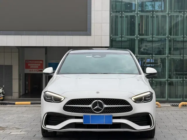 Mercedes-Benz C-Class — Фото автомобиля 2