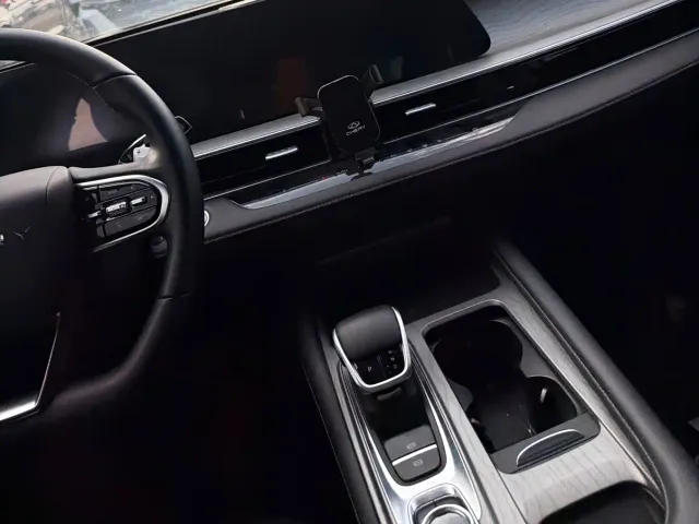 Chery Arrizo 8 — Фото автомобиля 7