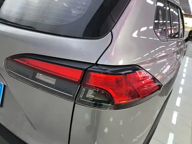 Toyota Corolla Cross — Фото автомобиля 7