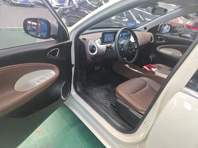 Wuling Bingo — Фото автомобиля 15