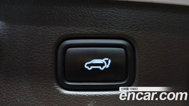 Hyundai Palisade Palisade Дизель 2.2 2WD — Фото автомобиля 26