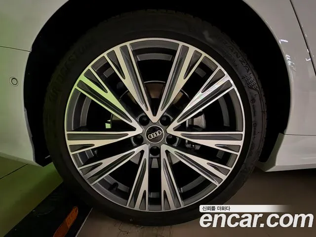 Audi A6 C8 — Фото автомобиля 5