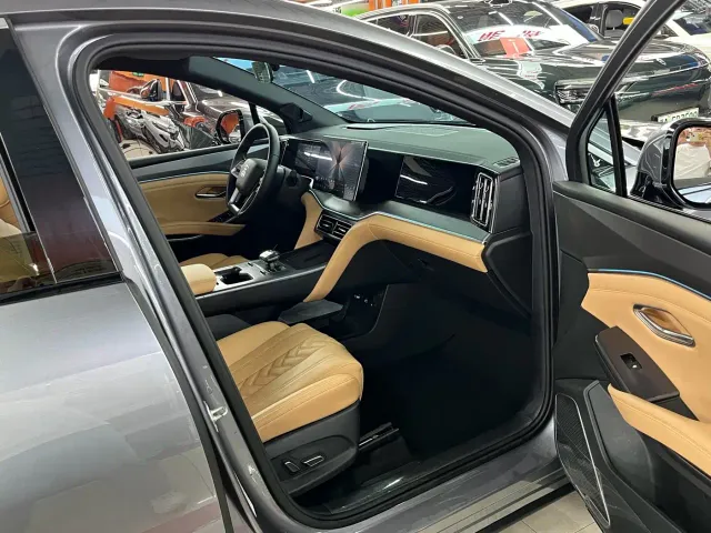 BYD Song L DM-i — Фото автомобиля 18
