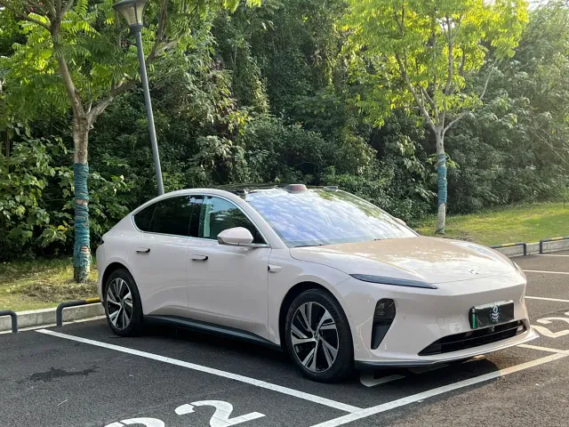 Nio ET5 — Фото автомобиля 3