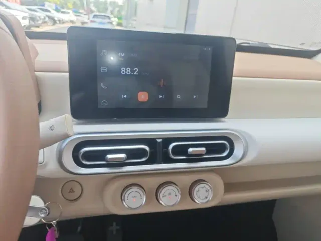 Wuling Hongguang Mini EV — Фото автомобиля 12