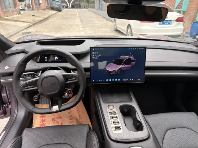 Xiaomi SU7 — Фото автомобиля 5