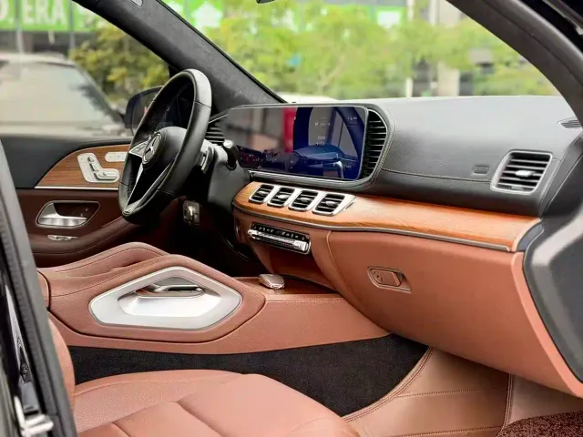 Mercedes-Benz GLE-Class — Фото автомобиля 8