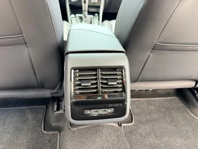 Volkswagen Sagitar — Фото автомобиля 10