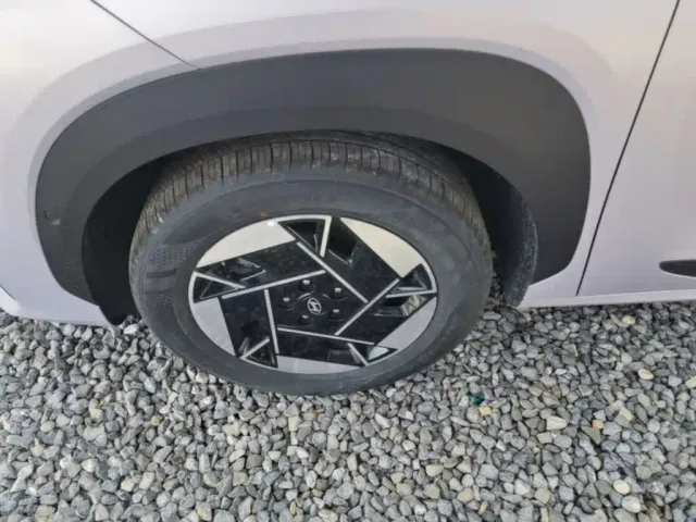 Hyundai ELEXIO — Фото автомобиля 22
