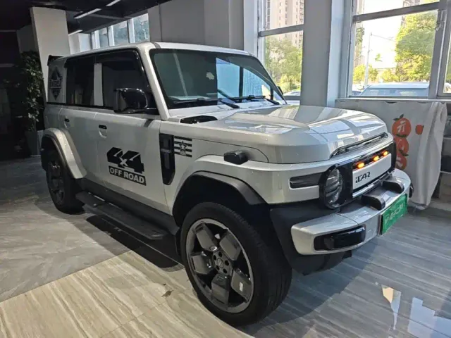 iCAR V23 — Фото автомобиля 3