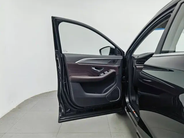 Jetour X90 Plus — Фото автомобиля 8