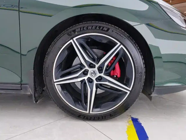 MG 7 — Фото автомобиля 6