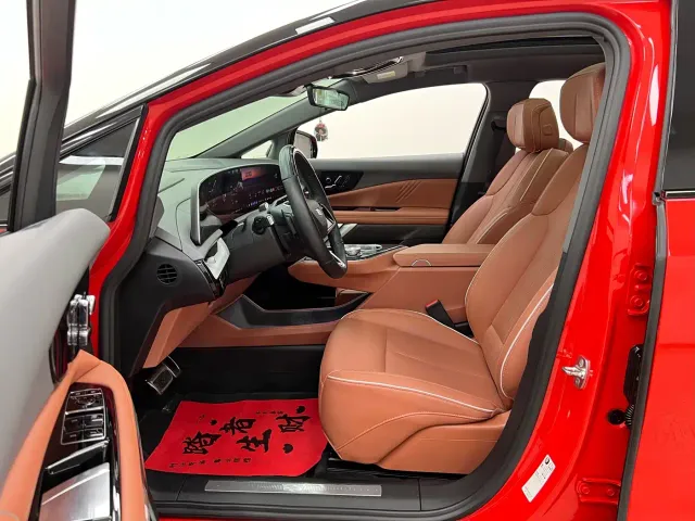 Cadillac Optiq — Фото автомобиля 15