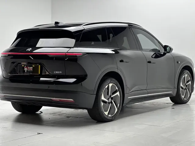Nio ES6 — Фото автомобиля 6