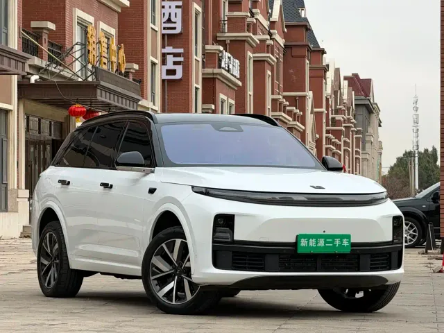 Li Auto L7 — Фото автомобиля 3