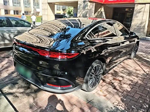BYD Han — Фото автомобиля 6