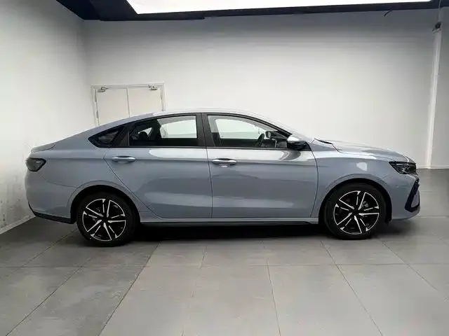 Geely Binrui — Фото автомобиля 7