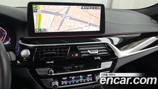 BMW 5 Series G30 — Фото автомобиля 19