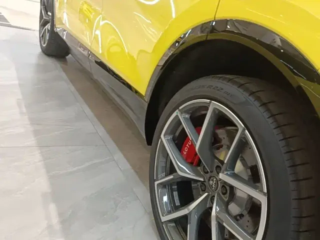 Lotus Eletre — Фото автомобиля 21