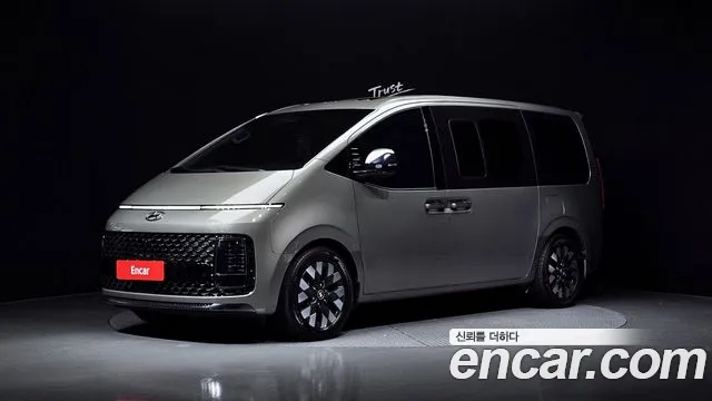 Фотография автомобиля — Hyundai Staria