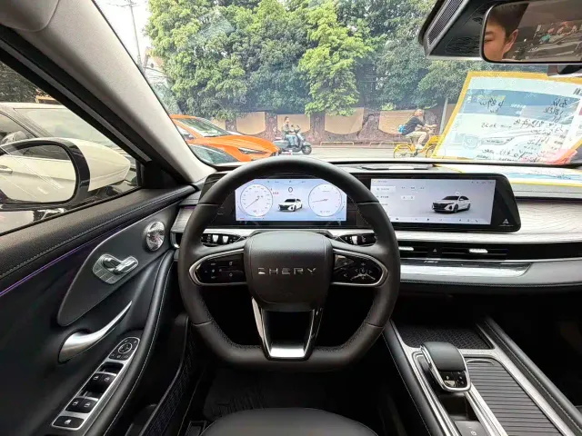 Chery Arrizo 8 — Фото автомобиля 11