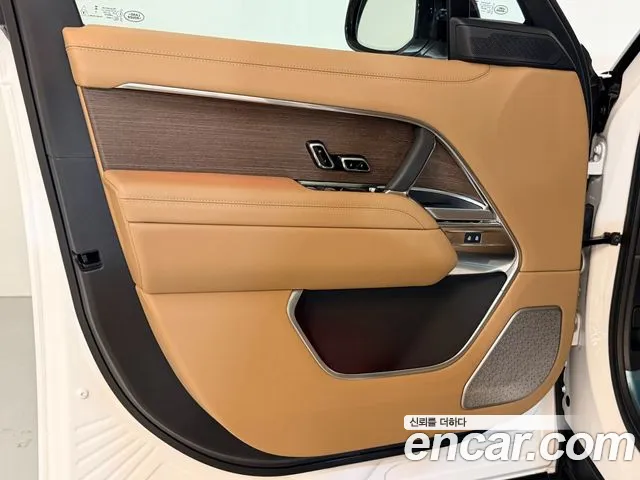 Land Rover Range Rover — Фото автомобиля 16