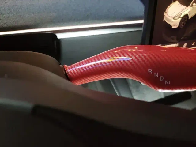 Tesla Model Y — Фото автомобиля 15