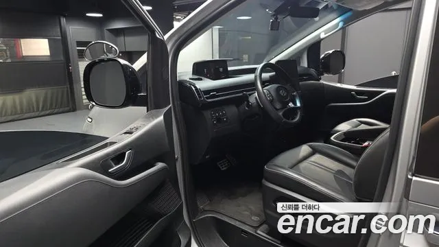 Hyundai Staria Staria 4WD Lounge 9 мест — Фото автомобиля 10