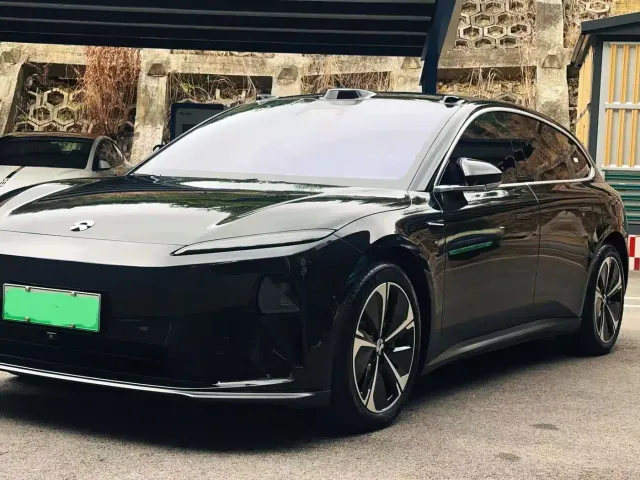 Фотография автомобиля — Nio ET5 Touring