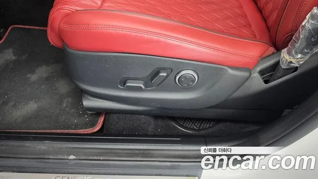 Genesis GV70 2.5T Бензин AWD — Фото автомобиля 26