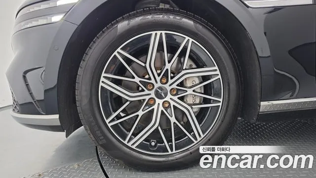 Genesis G90 RS4 — Фото автомобиля 5