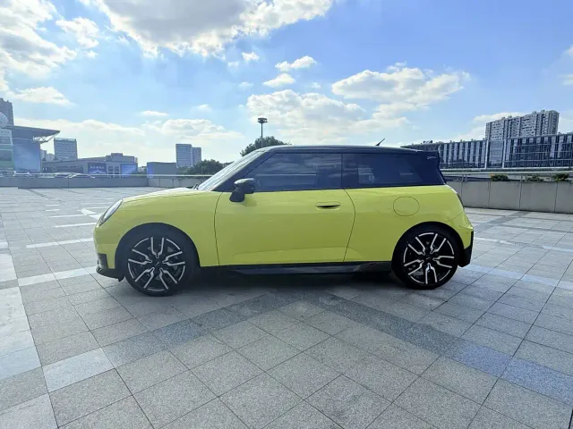 MINI Cooper — Фото автомобиля 4