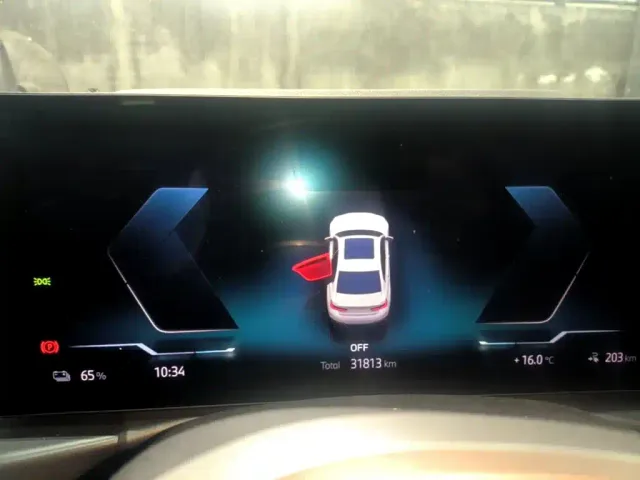 BMW i3 — Фото автомобиля 11