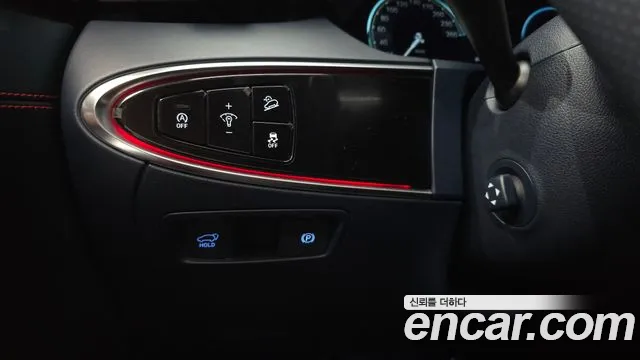 Genesis GV70 — Фото автомобиля 28