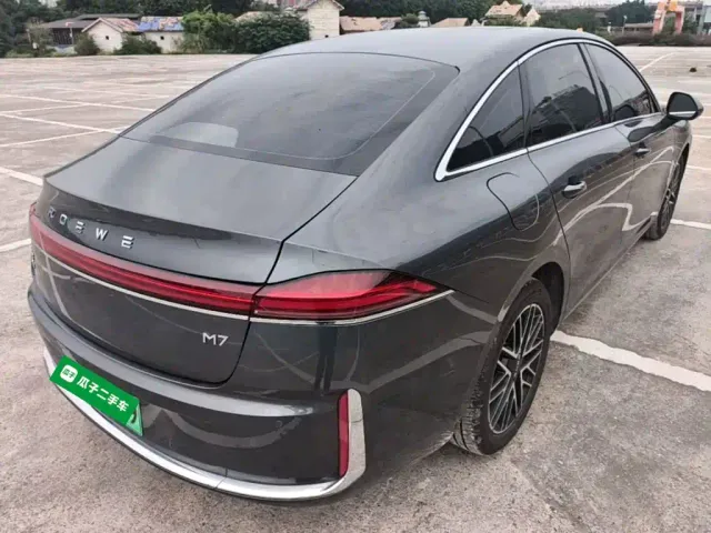 Roewe M7 DMH — Фото автомобиля 6