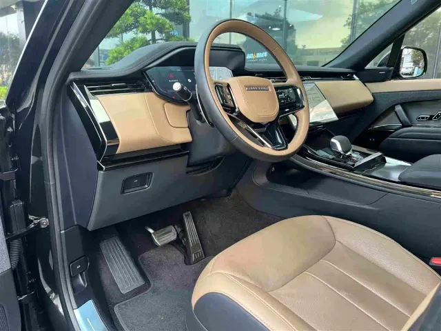 Land Rover Range Rover Sport — Фото автомобиля 2