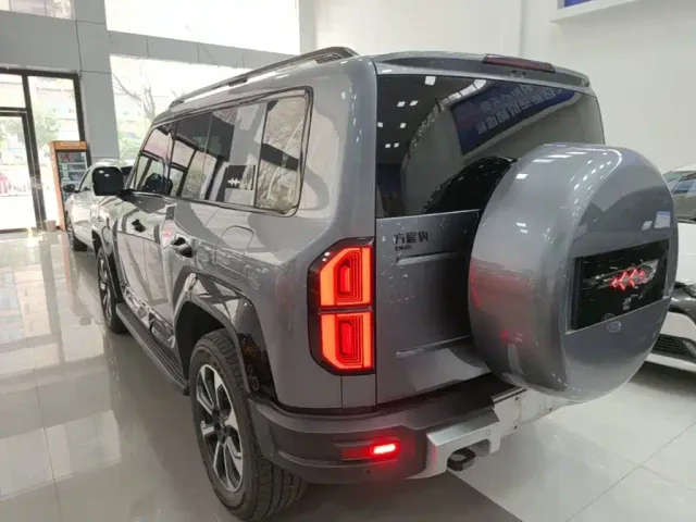 BYD FangChengBao Leopard 5 — Фото автомобиля 4