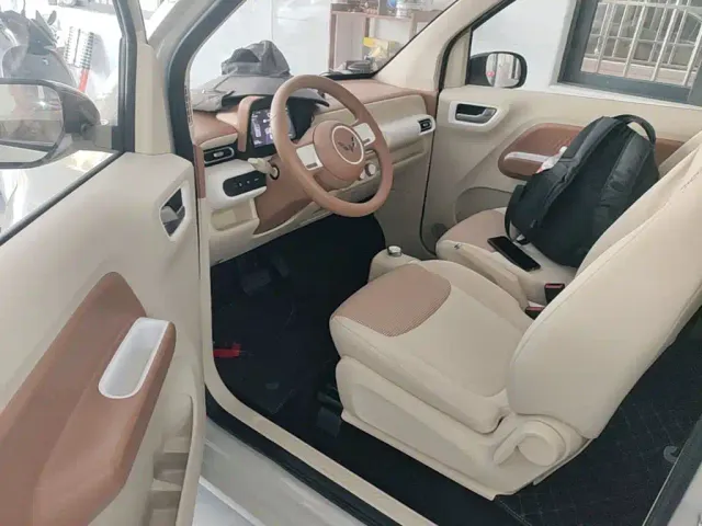 Wuling Hongguang Mini EV — Фото автомобиля 15