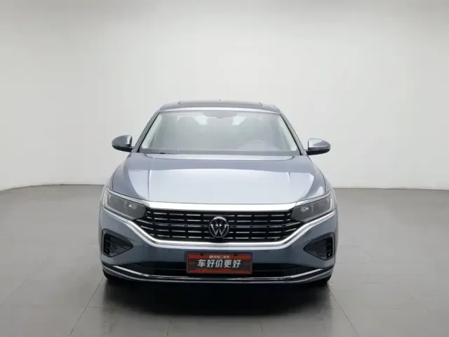 Volkswagen Passat — Фото автомобиля 3