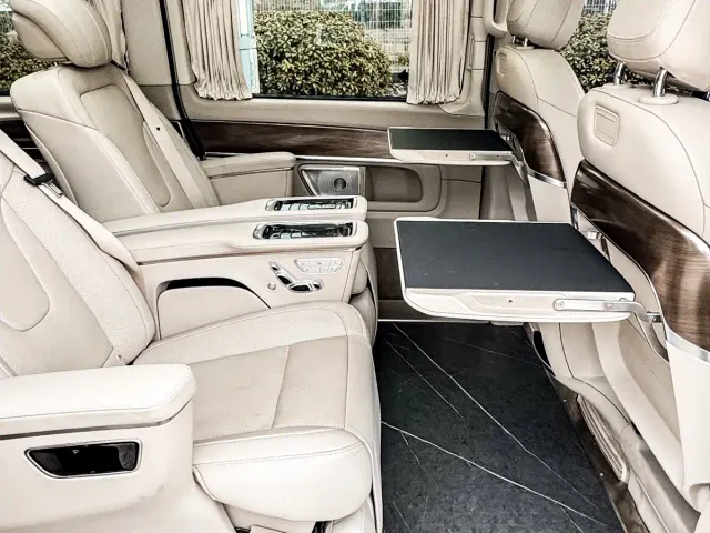 Mercedes-Benz V-Class — Фото автомобиля 18