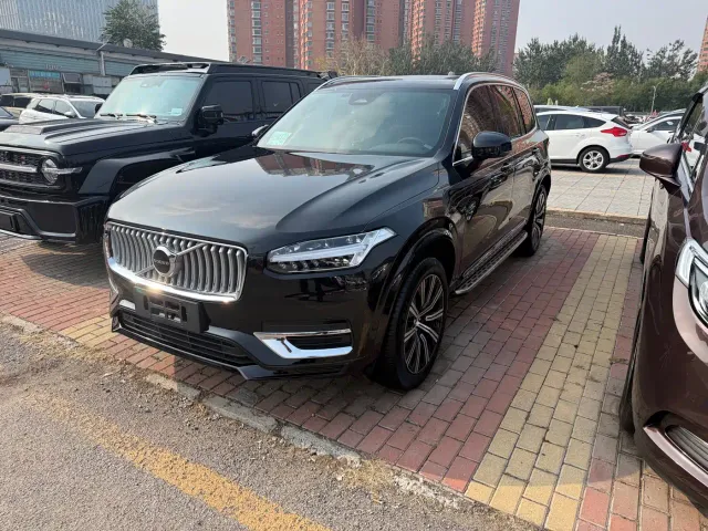 Фотография автомобиля — Volvo XC90