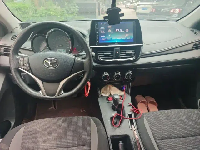 Toyota Vios FS — Фото автомобиля 10