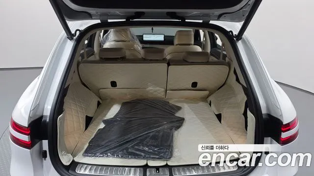 Genesis GV70 — Фото автомобиля 22